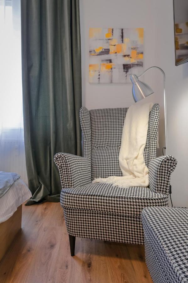 شقة Cosy And Stylish Studio Next To Sofia'S Central Market Hall المظهر الخارجي الصورة
