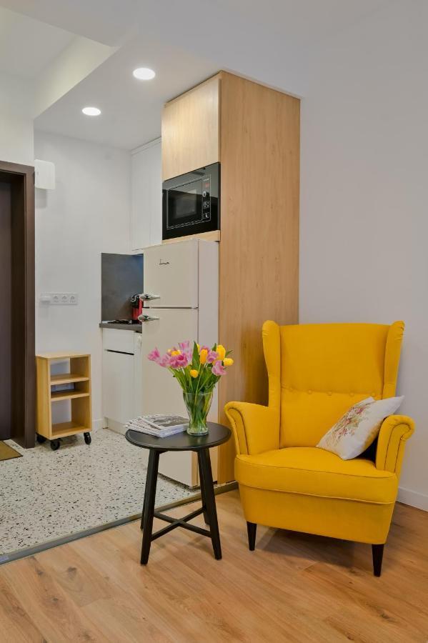 شقة Cosy And Stylish Studio Next To Sofia'S Central Market Hall المظهر الخارجي الصورة